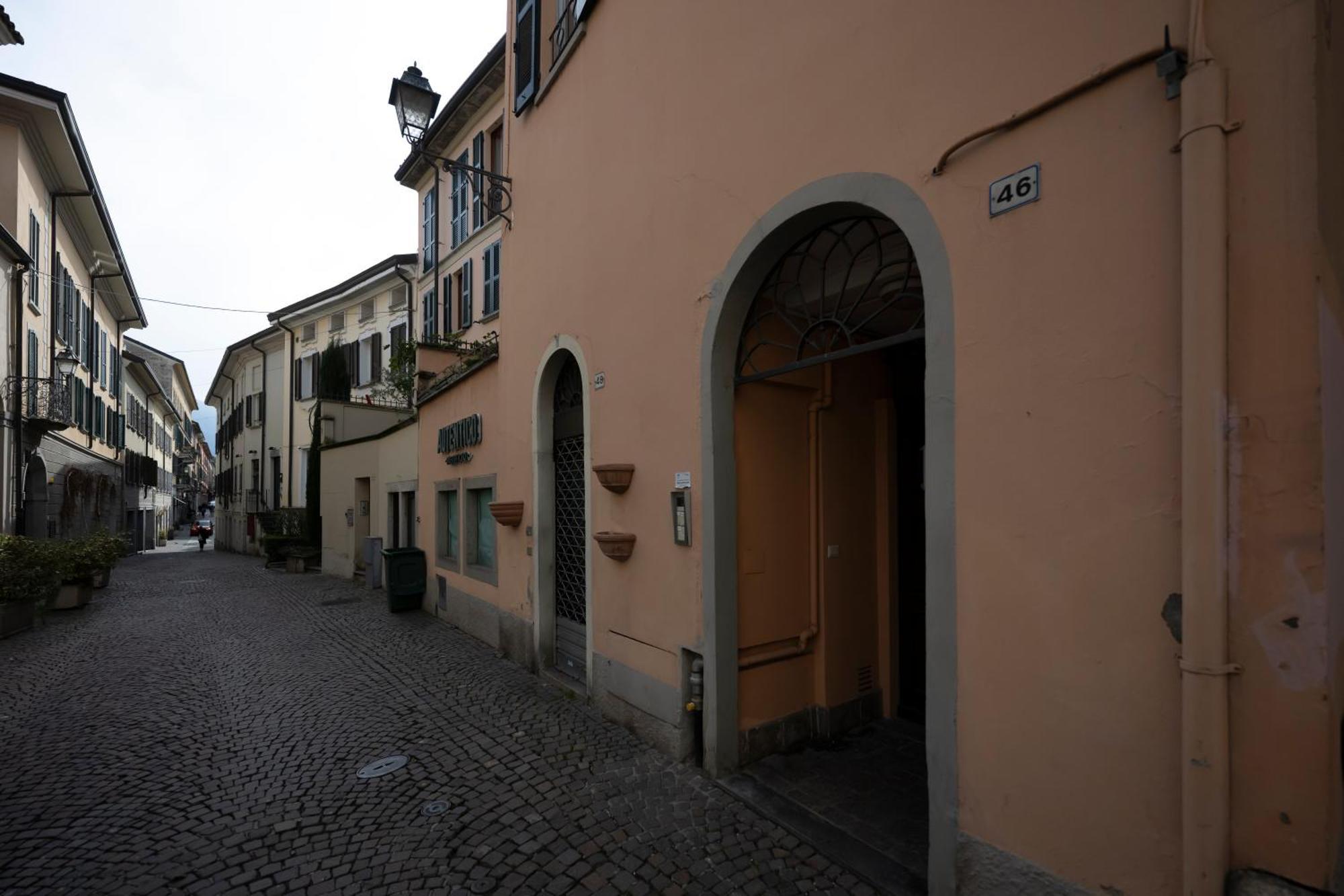 46 Santa Marta Apartment Lecco Exterior photo