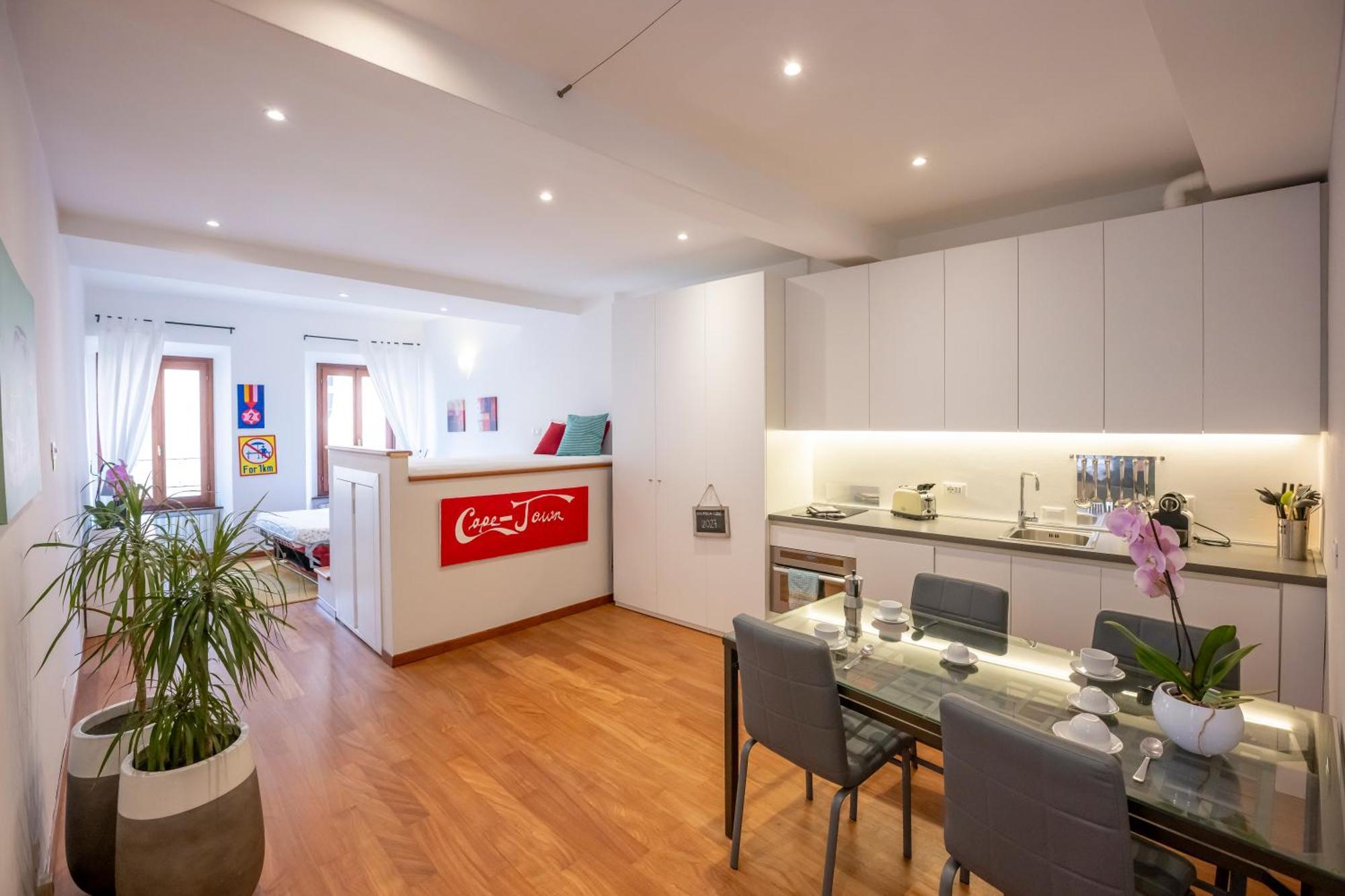 46 Santa Marta Apartment Lecco Exterior photo